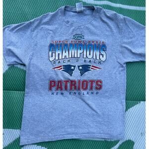 Vintage New England Patriots Super Bowl XXXIX Champions Back 2 Back T-Shirt